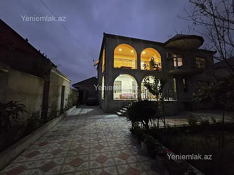 Satılır 8 otaqlı həyət evi 280 m²