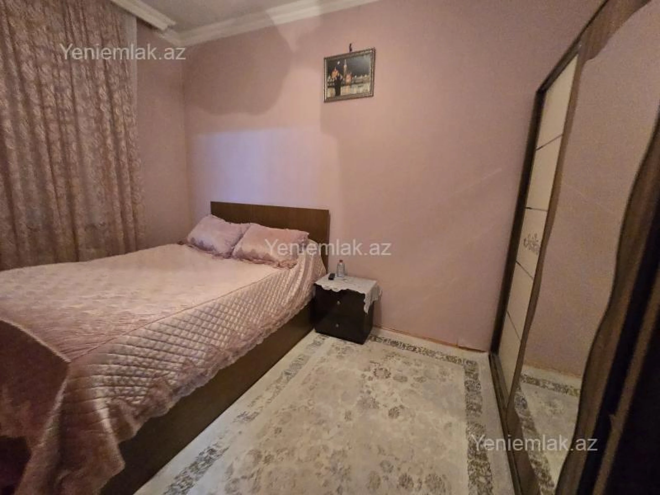 Satılır 8 otaqlı həyət evi 280 m²