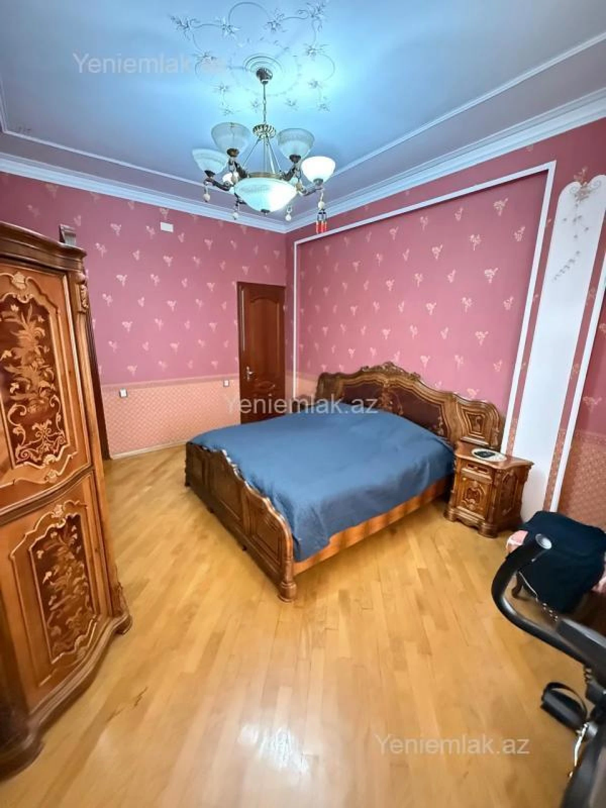 Satılır 4 otaqlı yeni tikili 200 m²