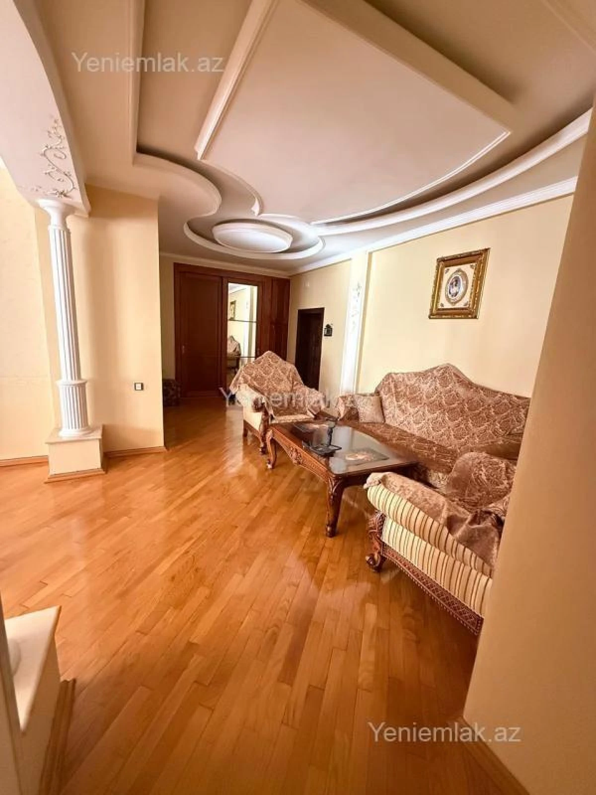 Satılır 4 otaqlı yeni tikili 200 m²