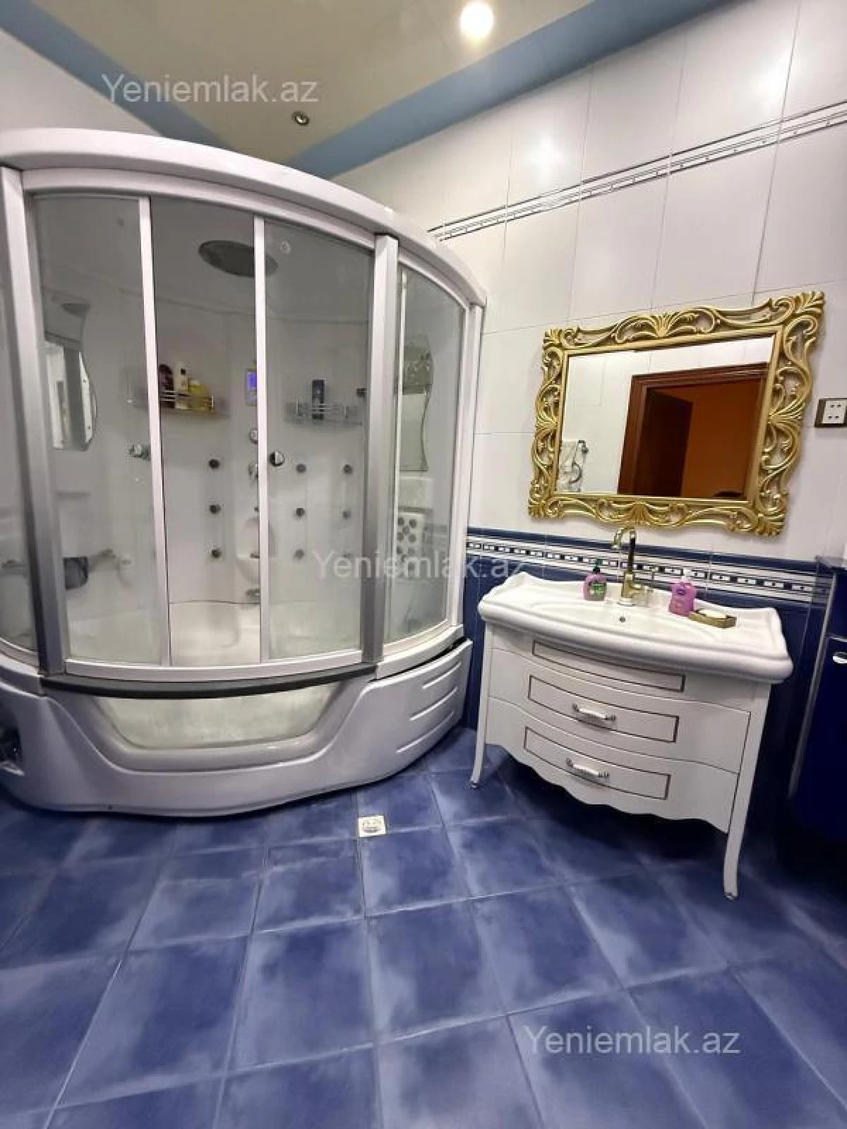 Satılır 4 otaqlı yeni tikili 200 m²