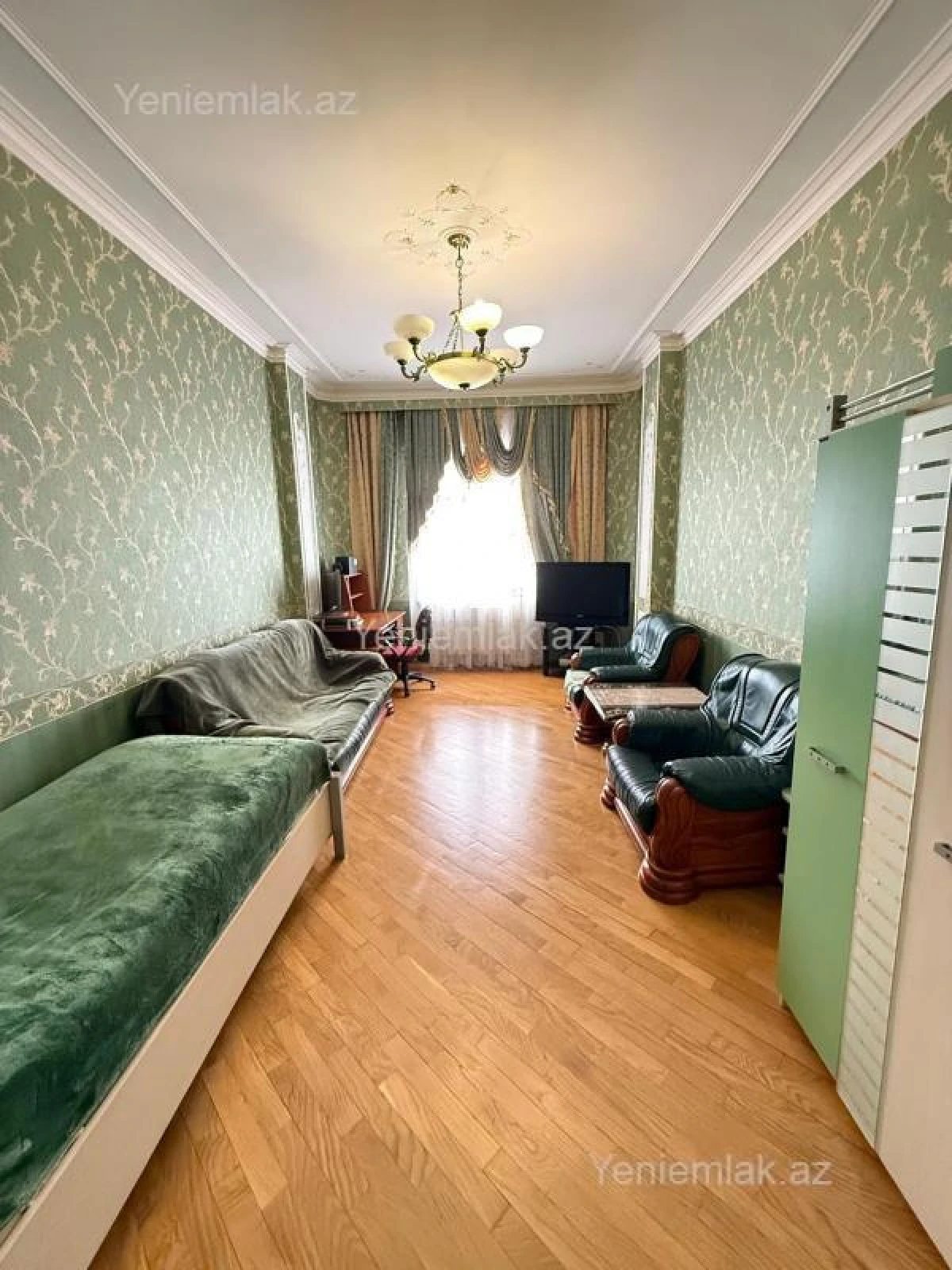 Satılır 4 otaqlı yeni tikili 200 m²