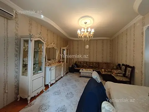 Satılır 5 otaqlı həyət evi 220 m²