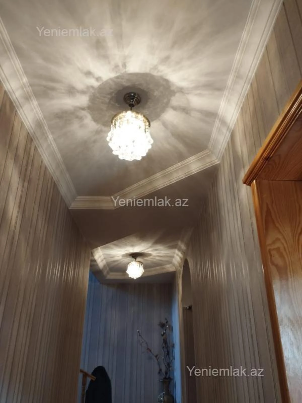 Satılır 5 otaqlı həyət evi 220 m²