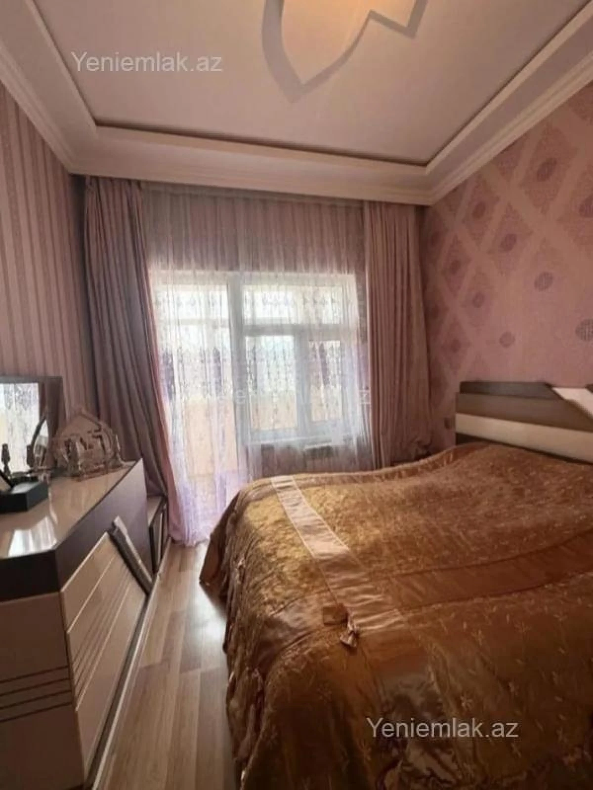 Satılır 2 otaqlı yeni tikili 73 m²