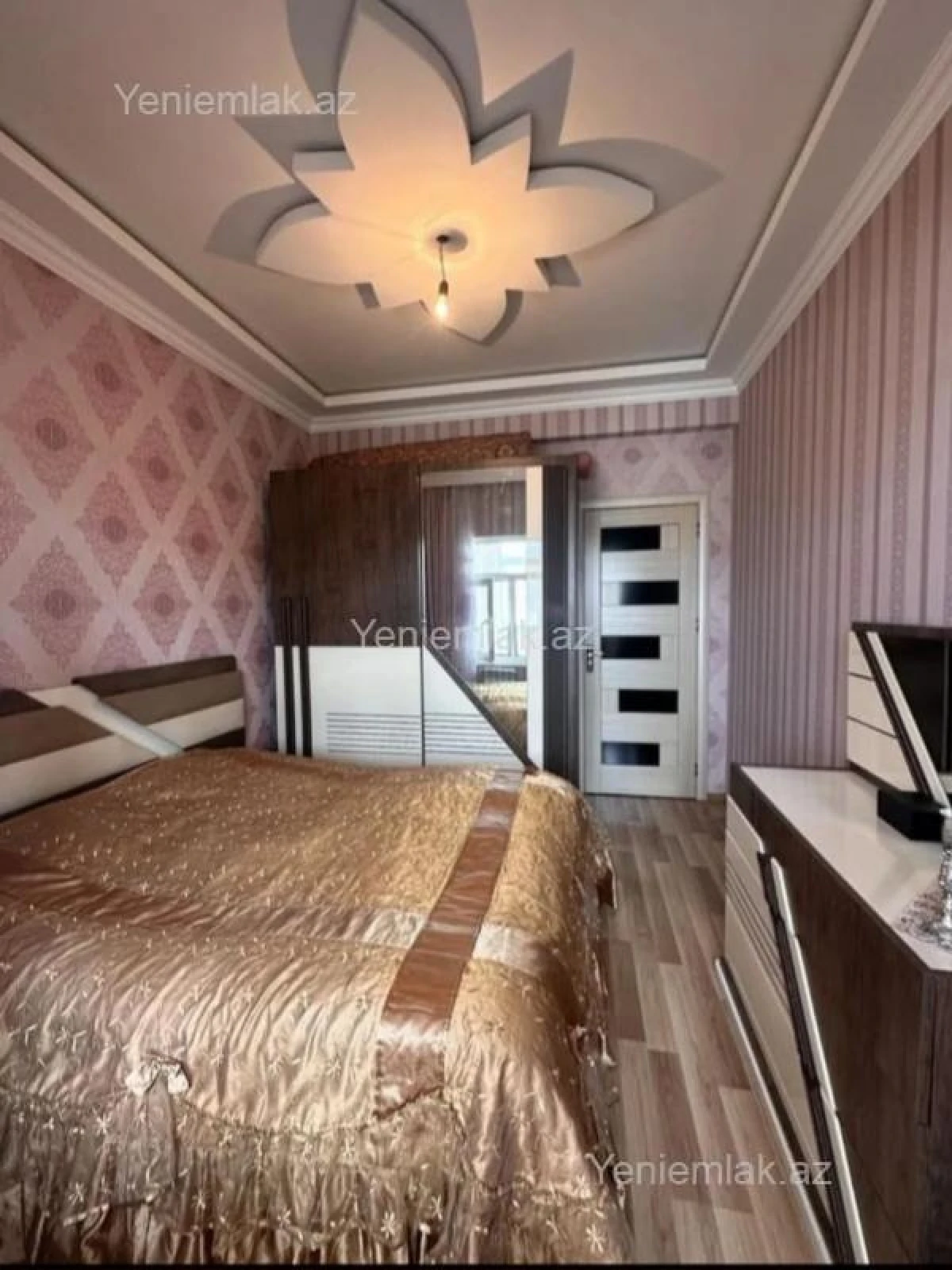 Satılır 2 otaqlı yeni tikili 73 m²