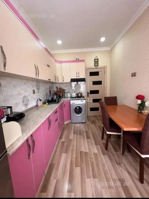Satılır 2 otaqlı yeni tikili 73 m²