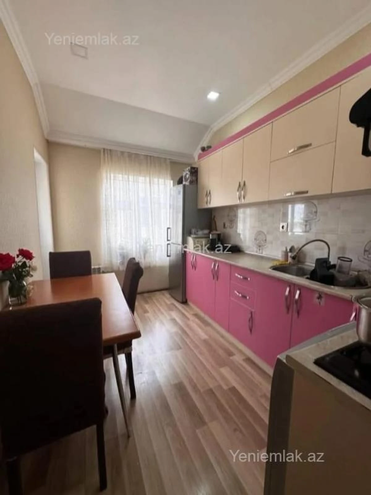 Satılır 2 otaqlı yeni tikili 73 m²