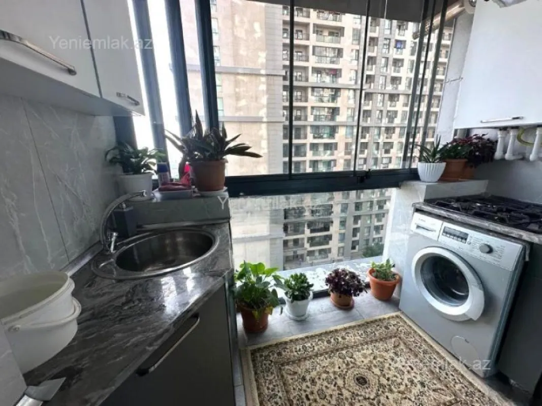 Satılır 4 otaqlı yeni tikili 105 m²