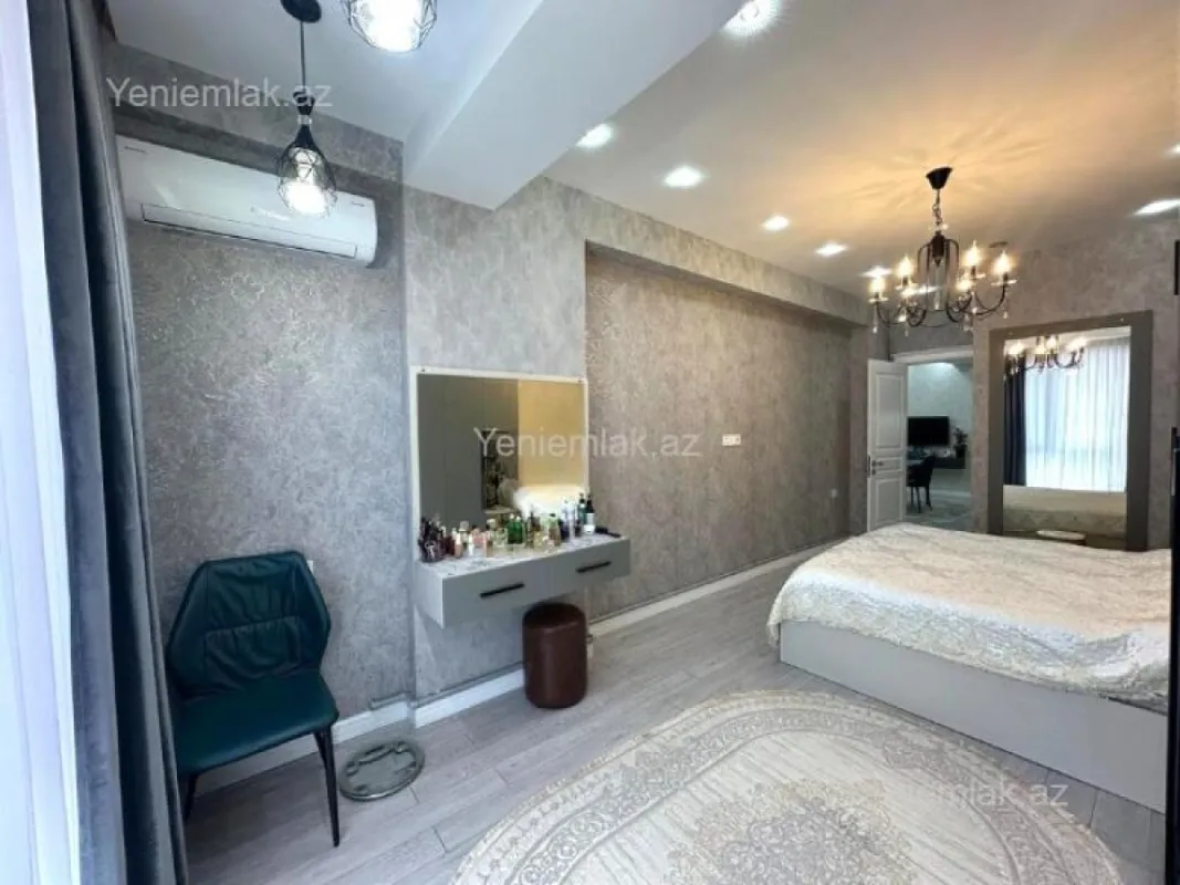 Satılır 4 otaqlı yeni tikili 105 m²