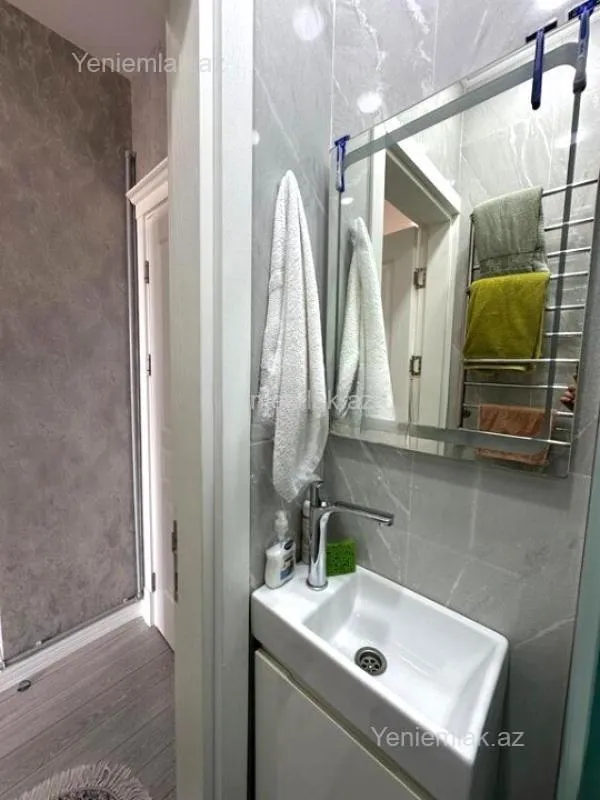 Satılır 4 otaqlı yeni tikili 105 m²