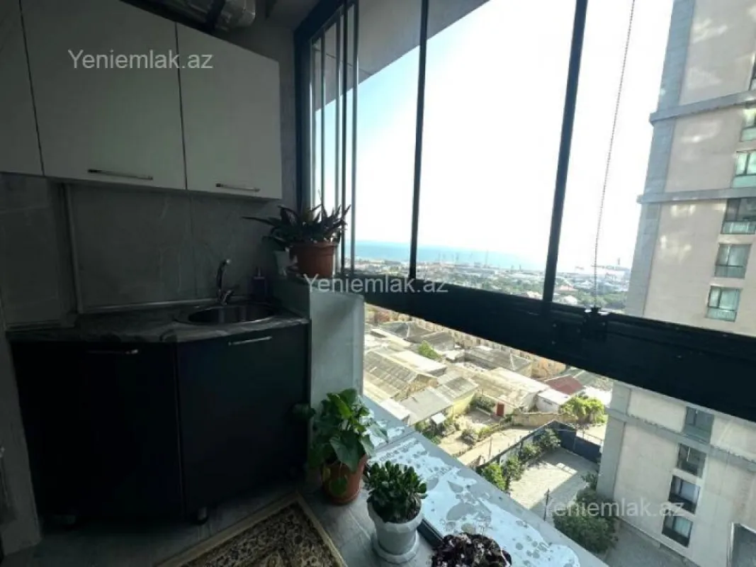 Satılır 4 otaqlı yeni tikili 105 m²