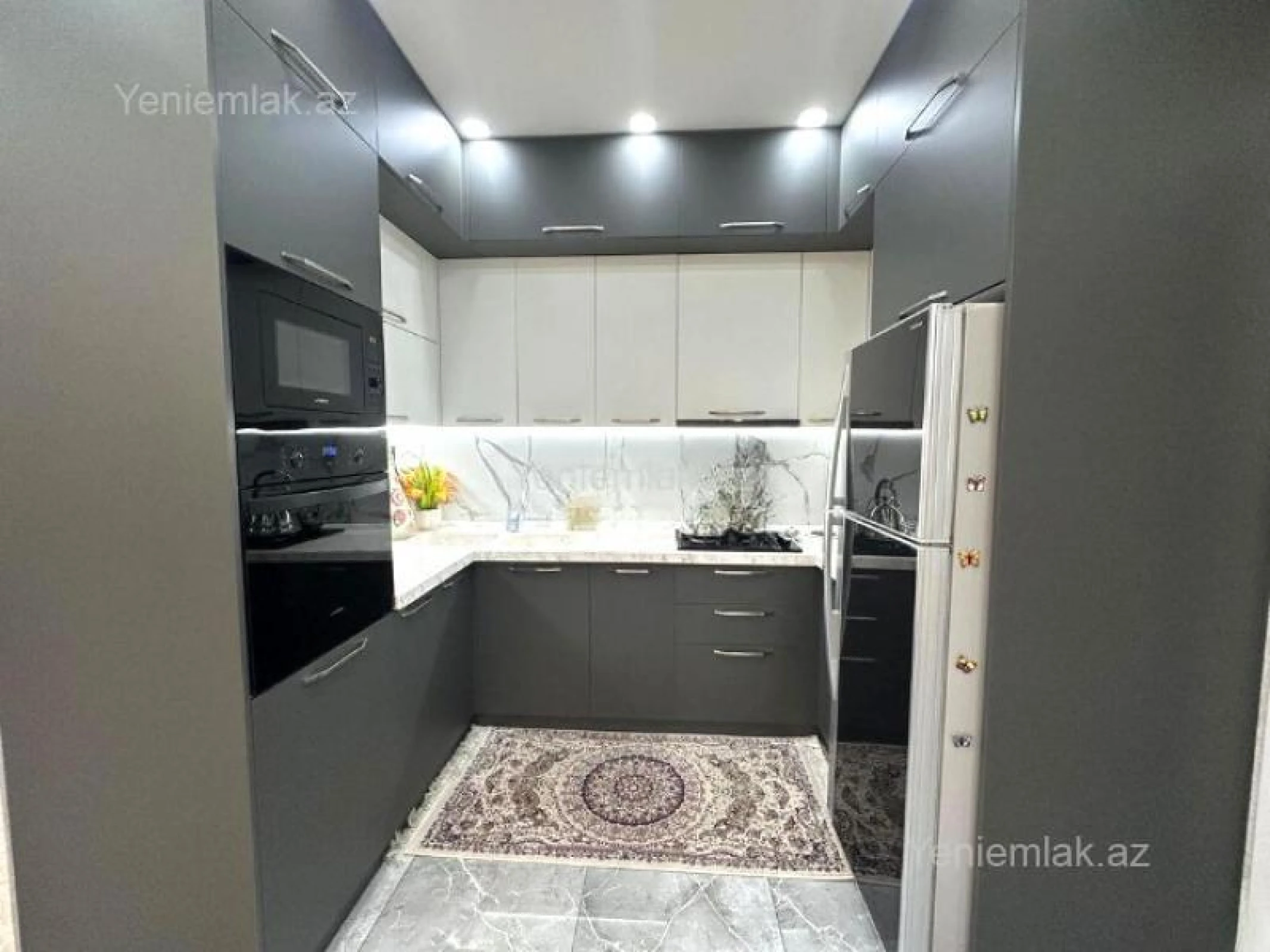 Satılır 4 otaqlı yeni tikili 105 m²