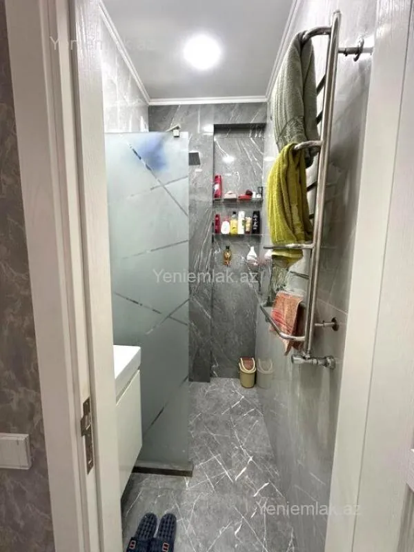 Satılır 4 otaqlı yeni tikili 105 m²