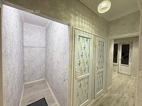 Satılır 2 otaqlı köhnə tikili 65 m²