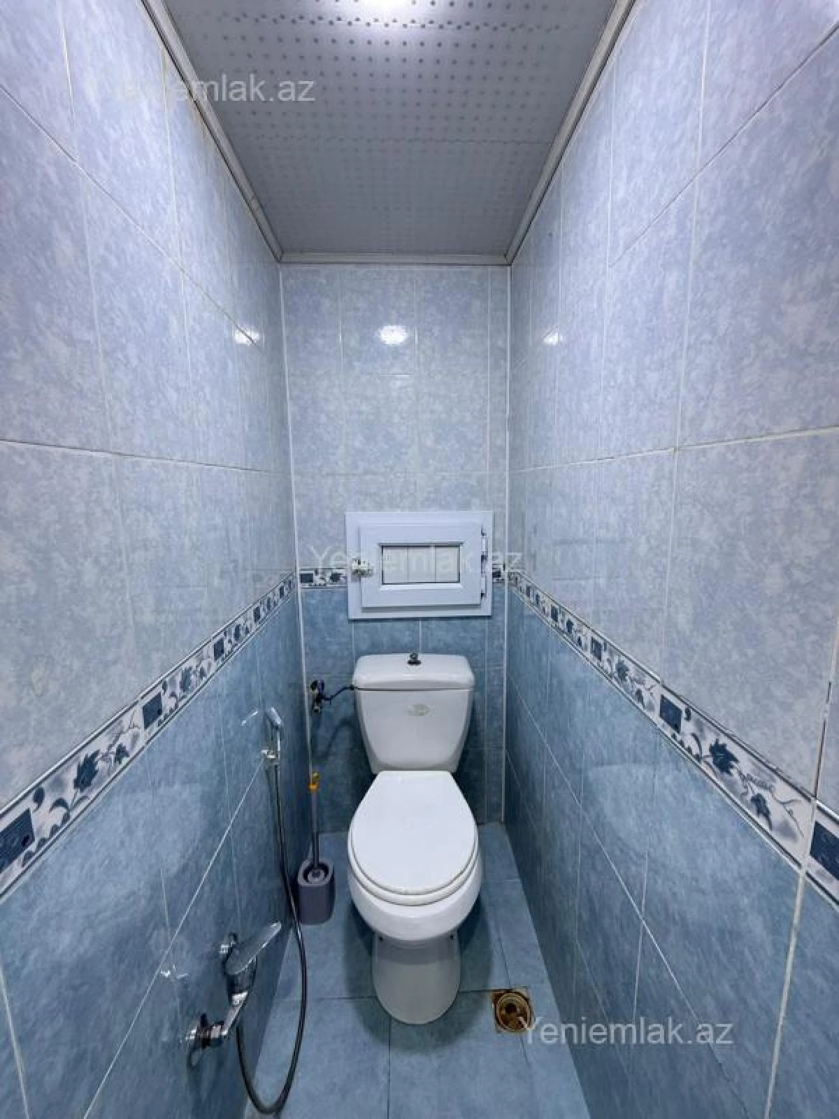 Satılır 2 otaqlı köhnə tikili 65 m²