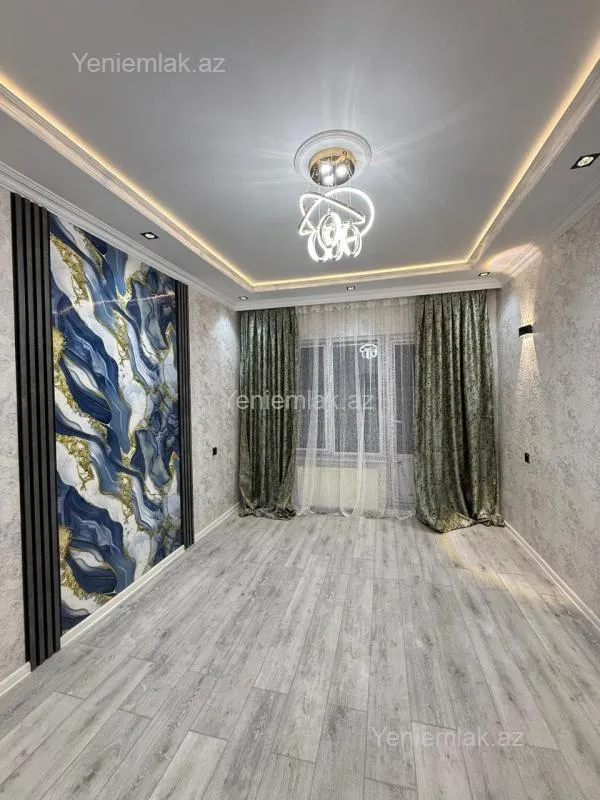 Satılır 2 otaqlı köhnə tikili 65 m²