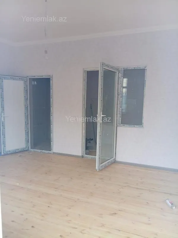Satılır 1 otaqlı həyət evi 40 m²