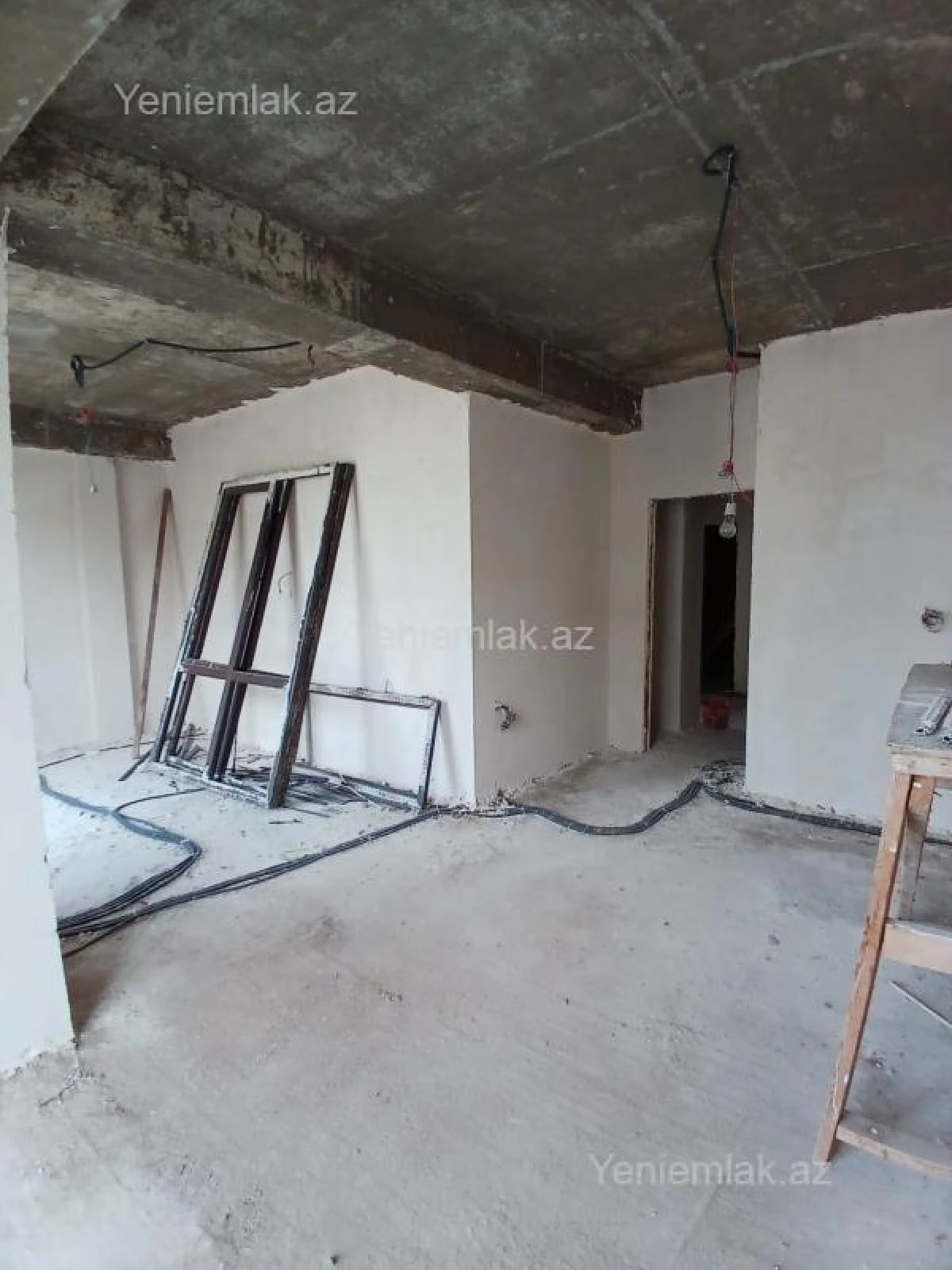 Satılır 2 otaqlı yeni tikili 87 m²