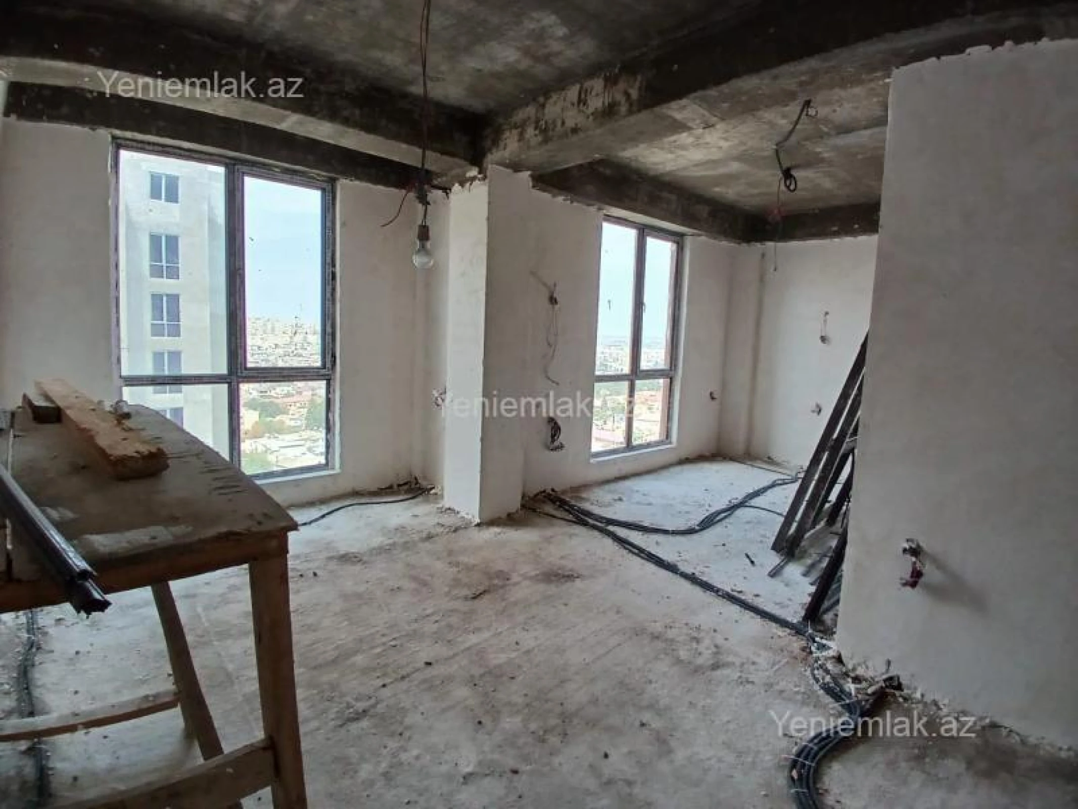 Satılır 2 otaqlı yeni tikili 87 m²