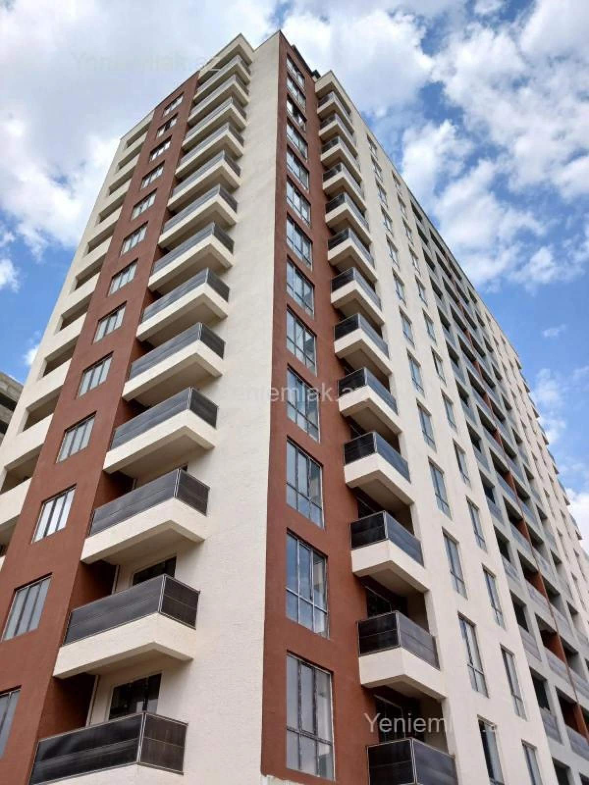 Satılır 2 otaqlı yeni tikili 87 m²