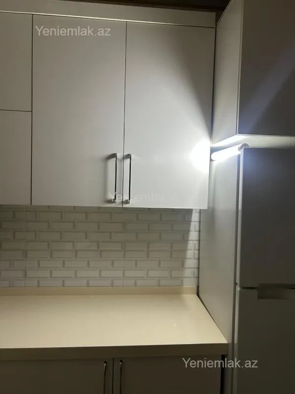 Satılır 3 otaqlı yeni tikili 100 m²