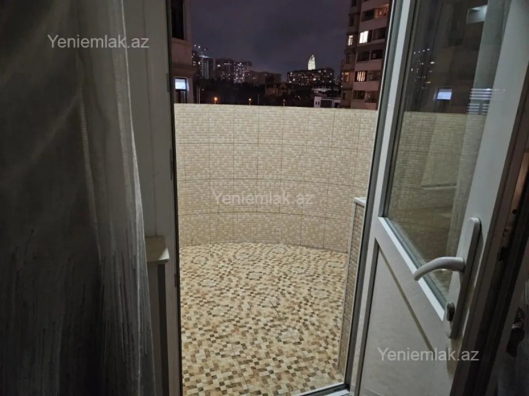 Satılır 2 otaqlı yeni tikili 95 m²