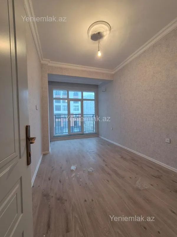 Satılır 2 otaqlı yeni tikili 80 m²