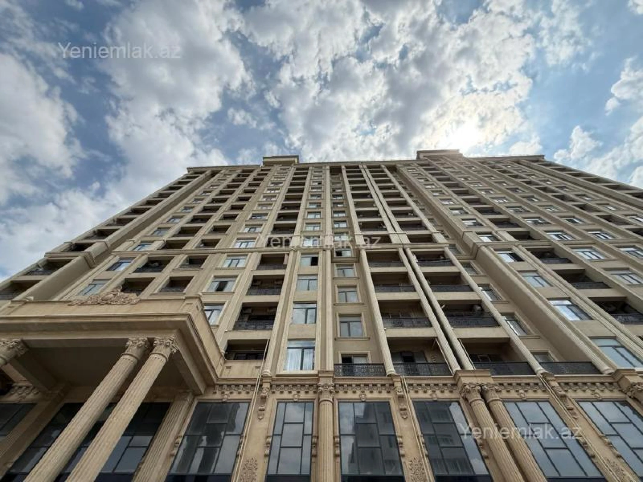 Satılır 3 otaqlı yeni tikili 110 m²