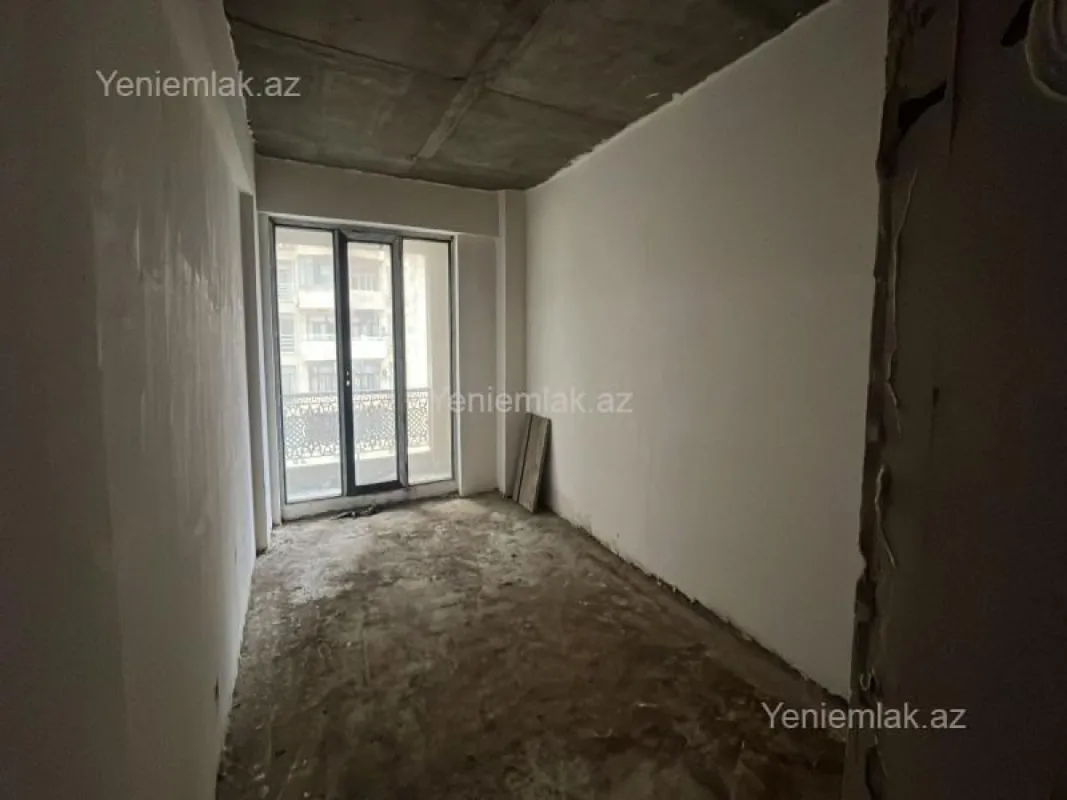 Satılır 3 otaqlı yeni tikili 110 m²