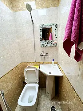 Satılır 5 otaqlı köhnə tikili 120 m²