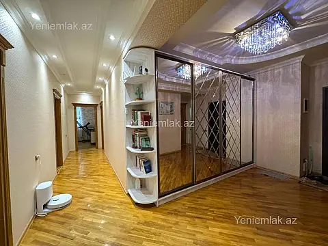 Satılır 4 otaqlı yeni tikili 156 m²