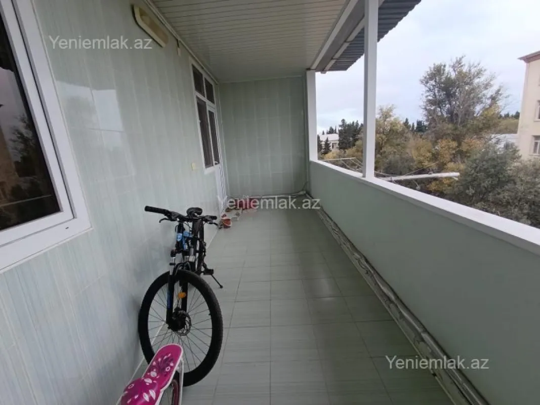 Satılır 3 otaqlı köhnə tikili 100 m²