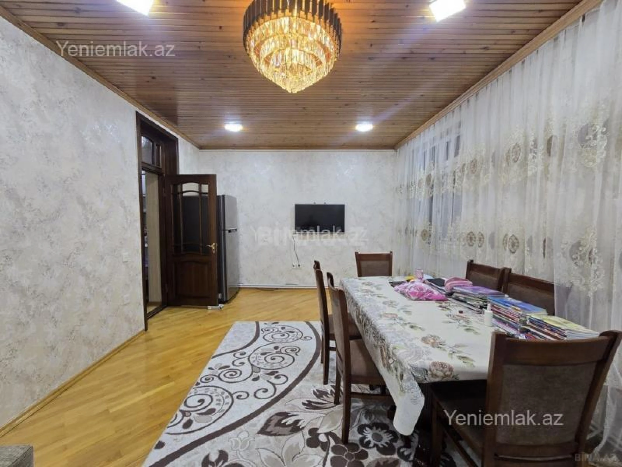 Satılır 3 otaqlı köhnə tikili 100 m²