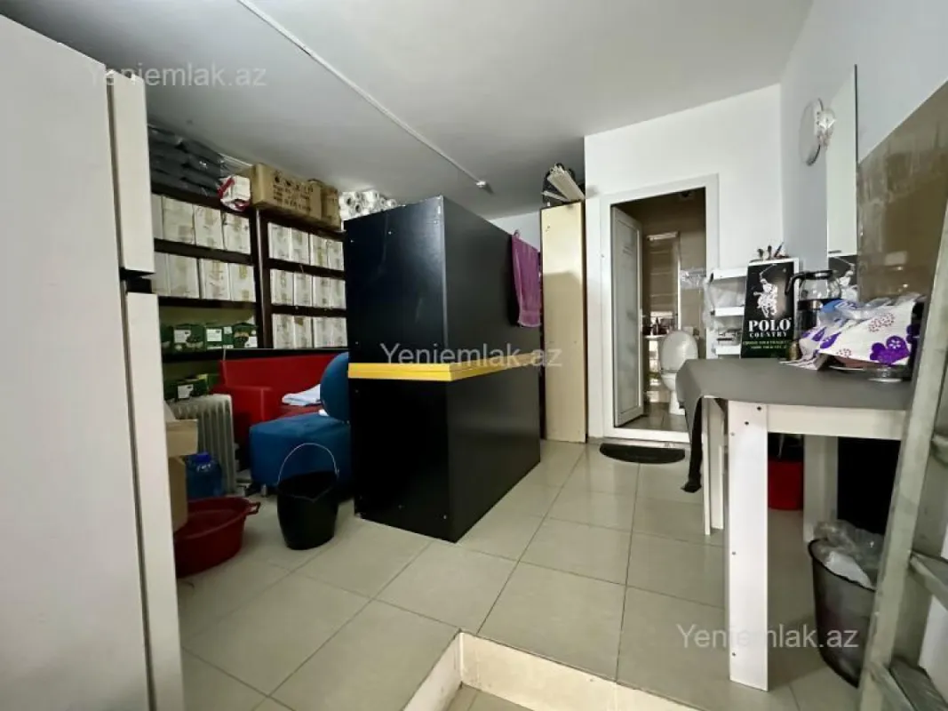 Satılır 4 otaqlı obyekt 250 m²