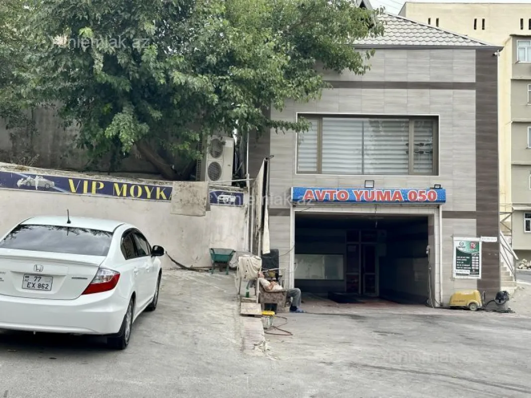 Satılır 4 otaqlı obyekt 250 m²