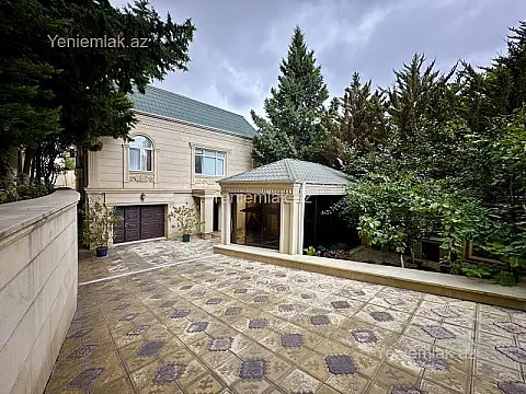 Satılır 5 otaqlı həyət evi 200 m²