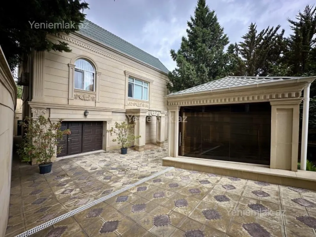 Satılır 5 otaqlı həyət evi 200 m²