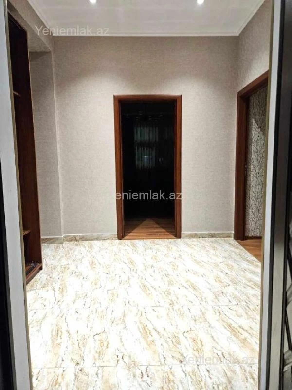 Satılır 2 otaqlı yeni tikili 100 m²