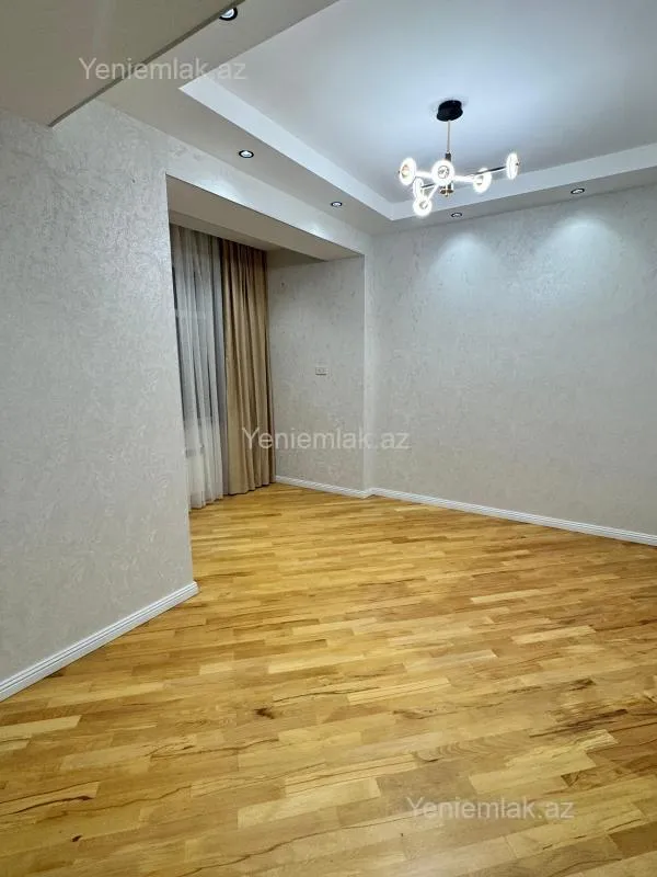 Satılır 4 otaqlı yeni tikili 155 m²