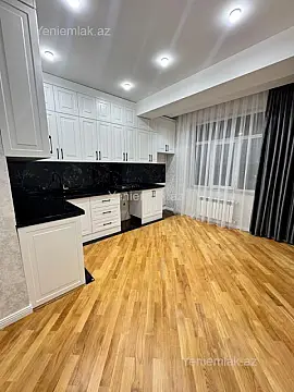 Satılır 4 otaqlı yeni tikili 155 m²