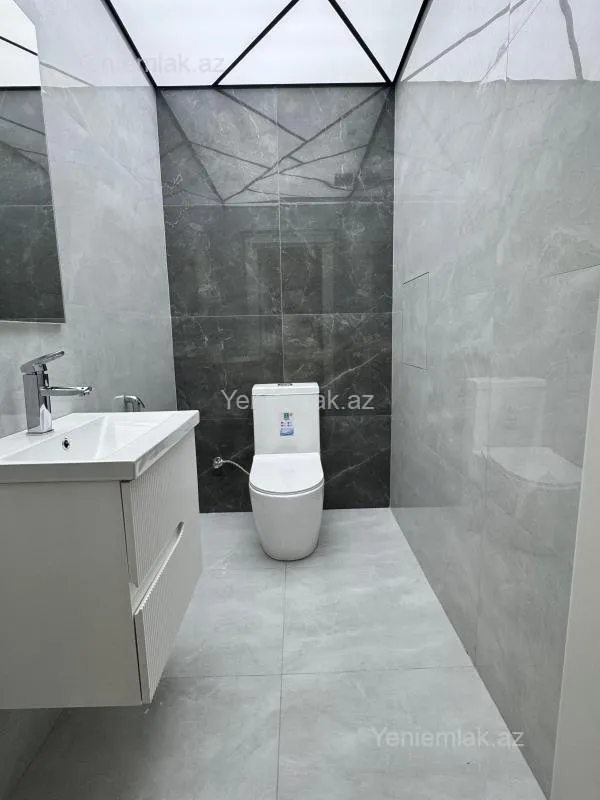 Satılır 4 otaqlı yeni tikili 155 m²