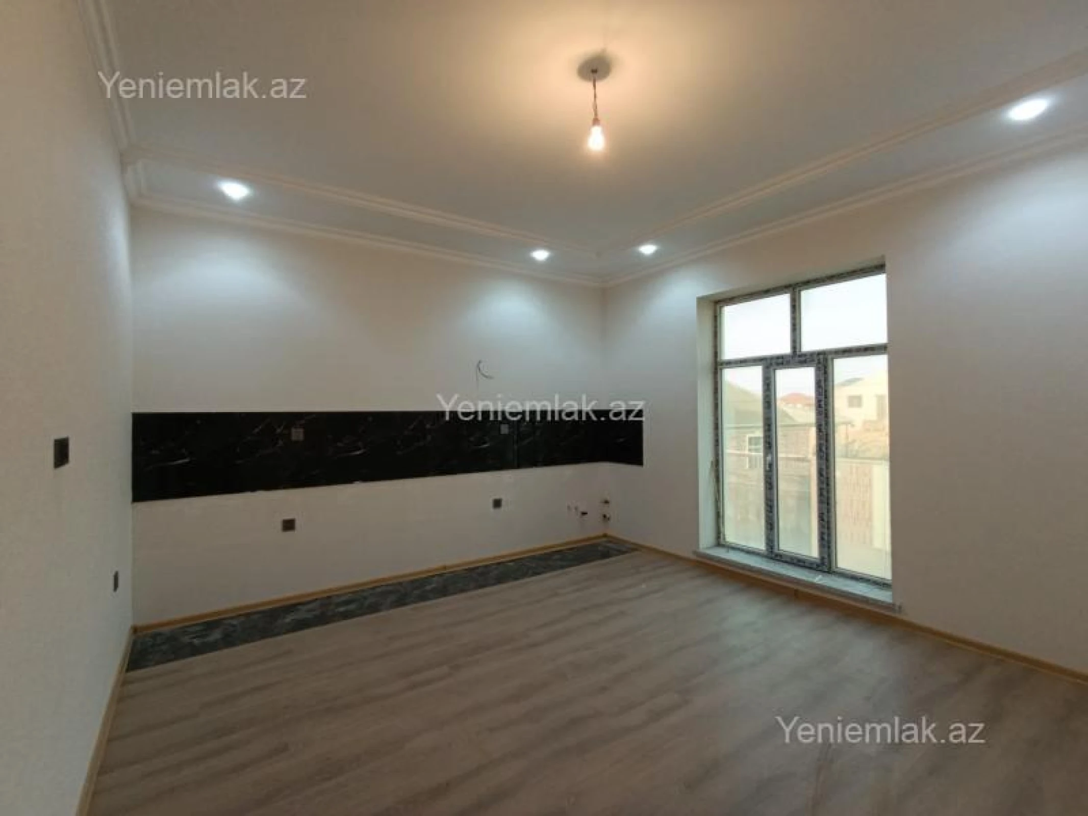 Satılır 3 otaqlı həyət evi 130 m²