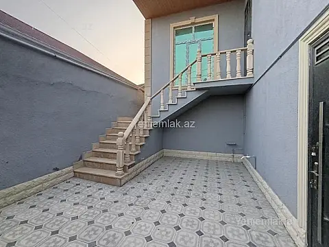 Satılır 3 otaqlı həyət evi 130 m²