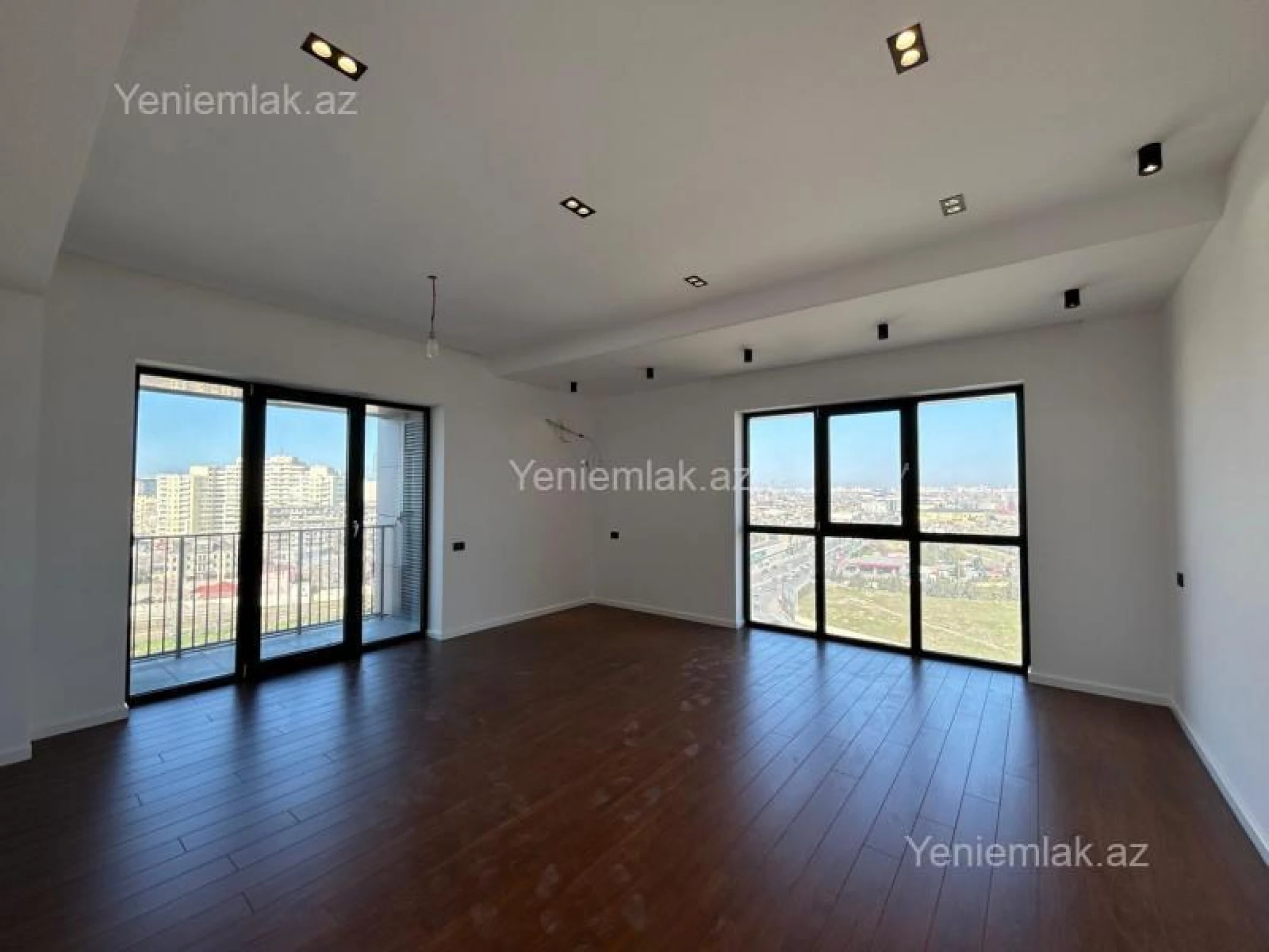 Satılır 3 otaqlı yeni tikili 130 m²