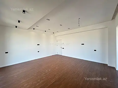 Satılır 3 otaqlı yeni tikili 130 m²