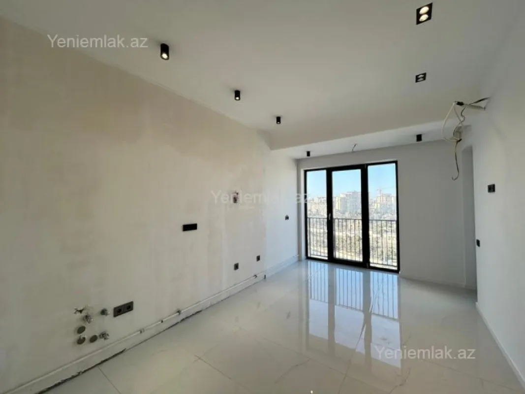 Satılır 3 otaqlı yeni tikili 130 m²