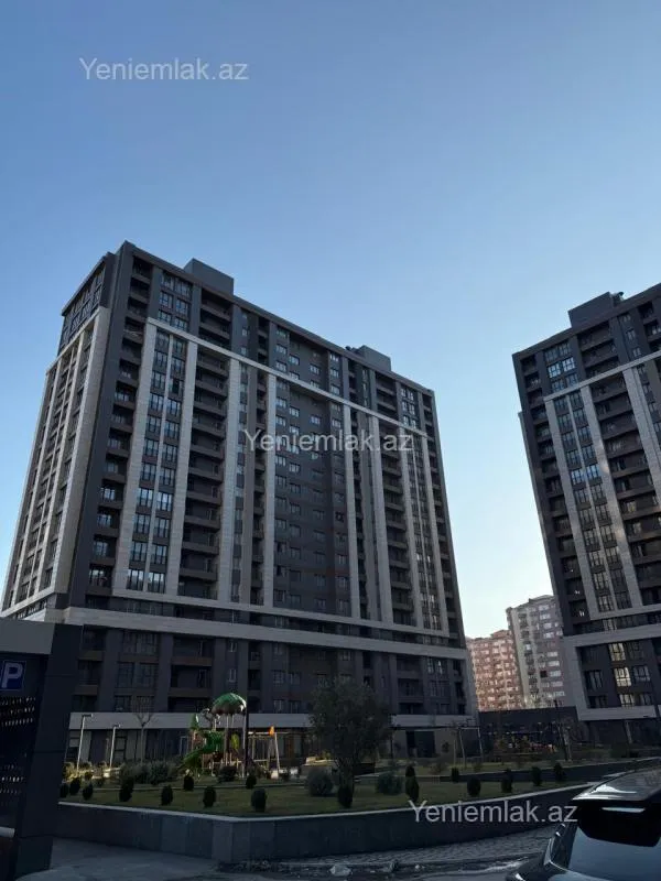 Satılır 3 otaqlı yeni tikili 130 m²