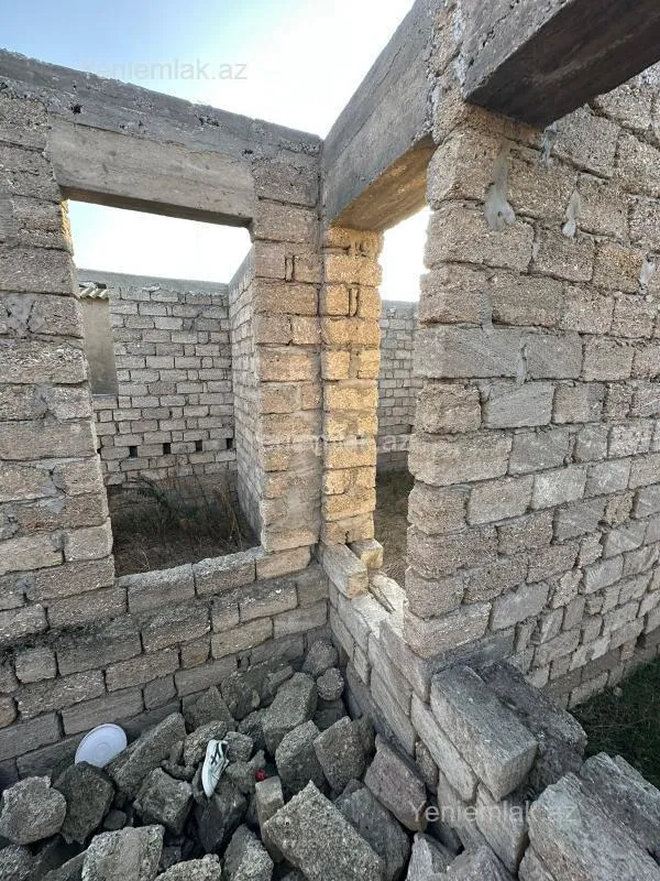 Satılır 5 otaqlı həyət evi 230 m²