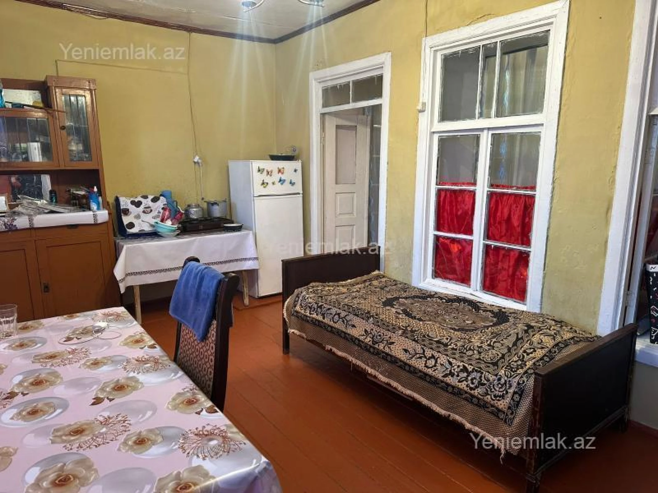 Satılır 5 otaqlı həyət evi 230 m²